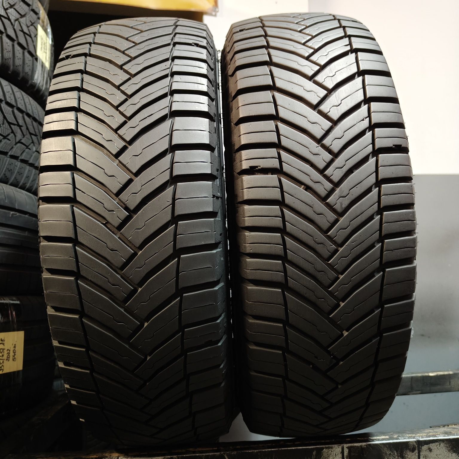 225/75/16 C Sprzedam parę opon całorocznych Michelin