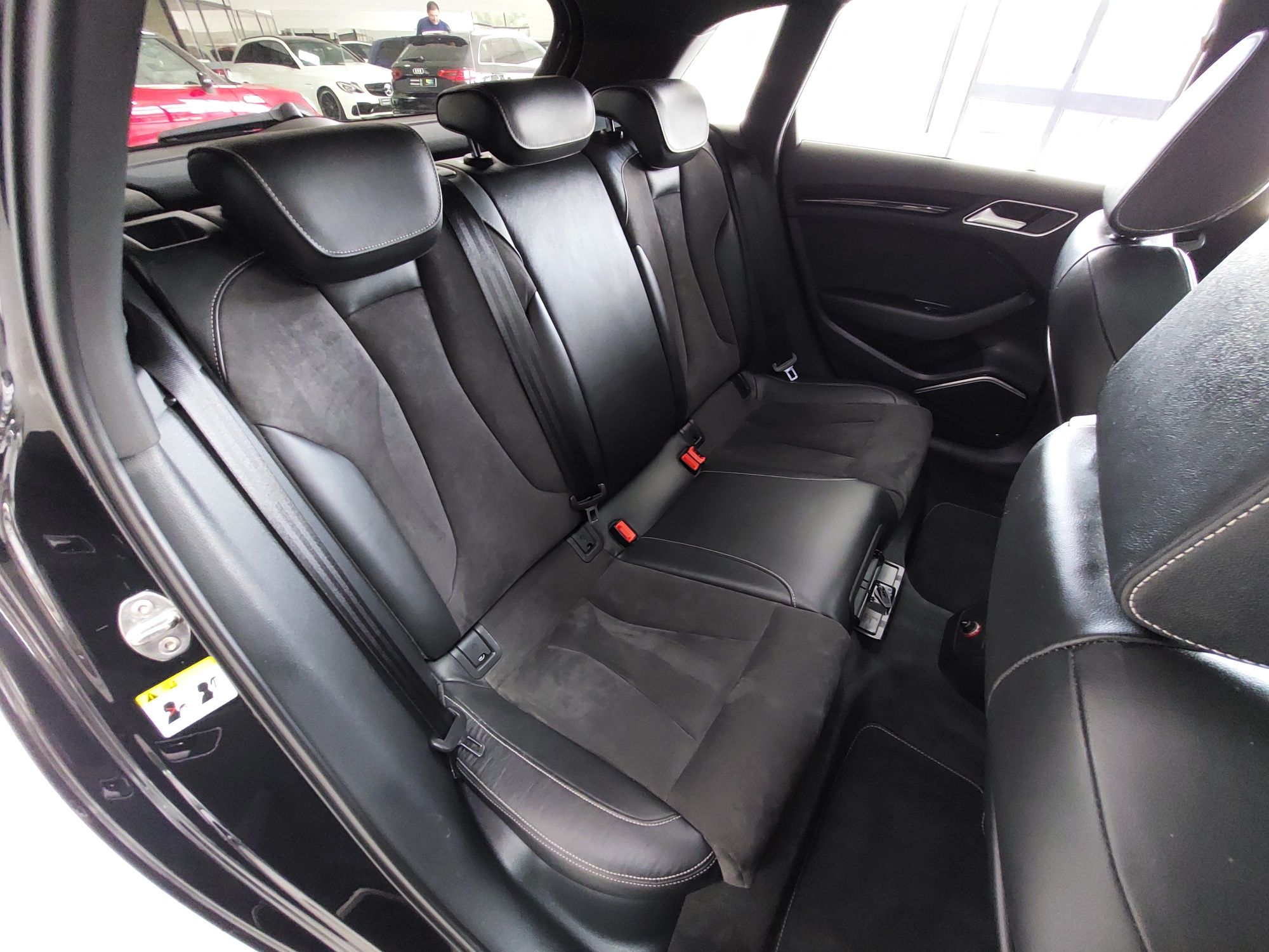 Audi S3 Quattro Sportback 2.0 TFSI 300CV S-Tronic / Panorâmico
