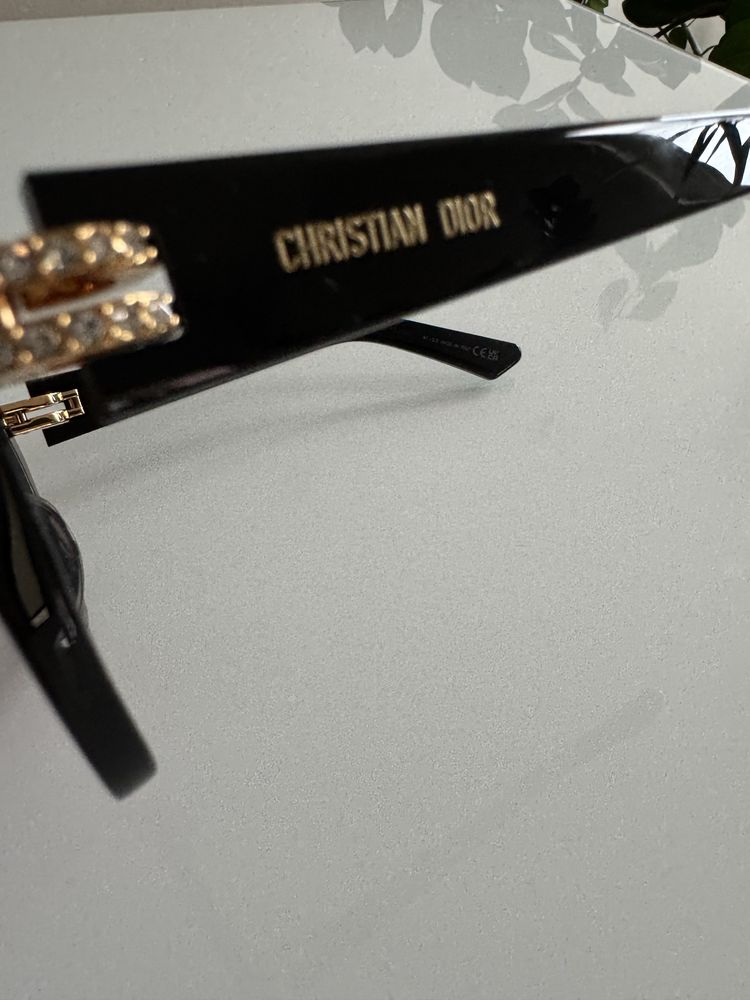 Piekne okulary  przeciwsłoneczne Dior