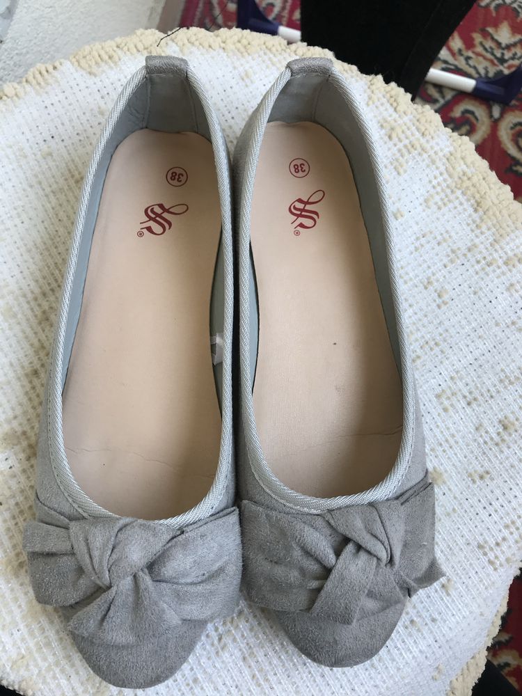Buty rozmiar 38, długość wkładki 24,5-25 cm