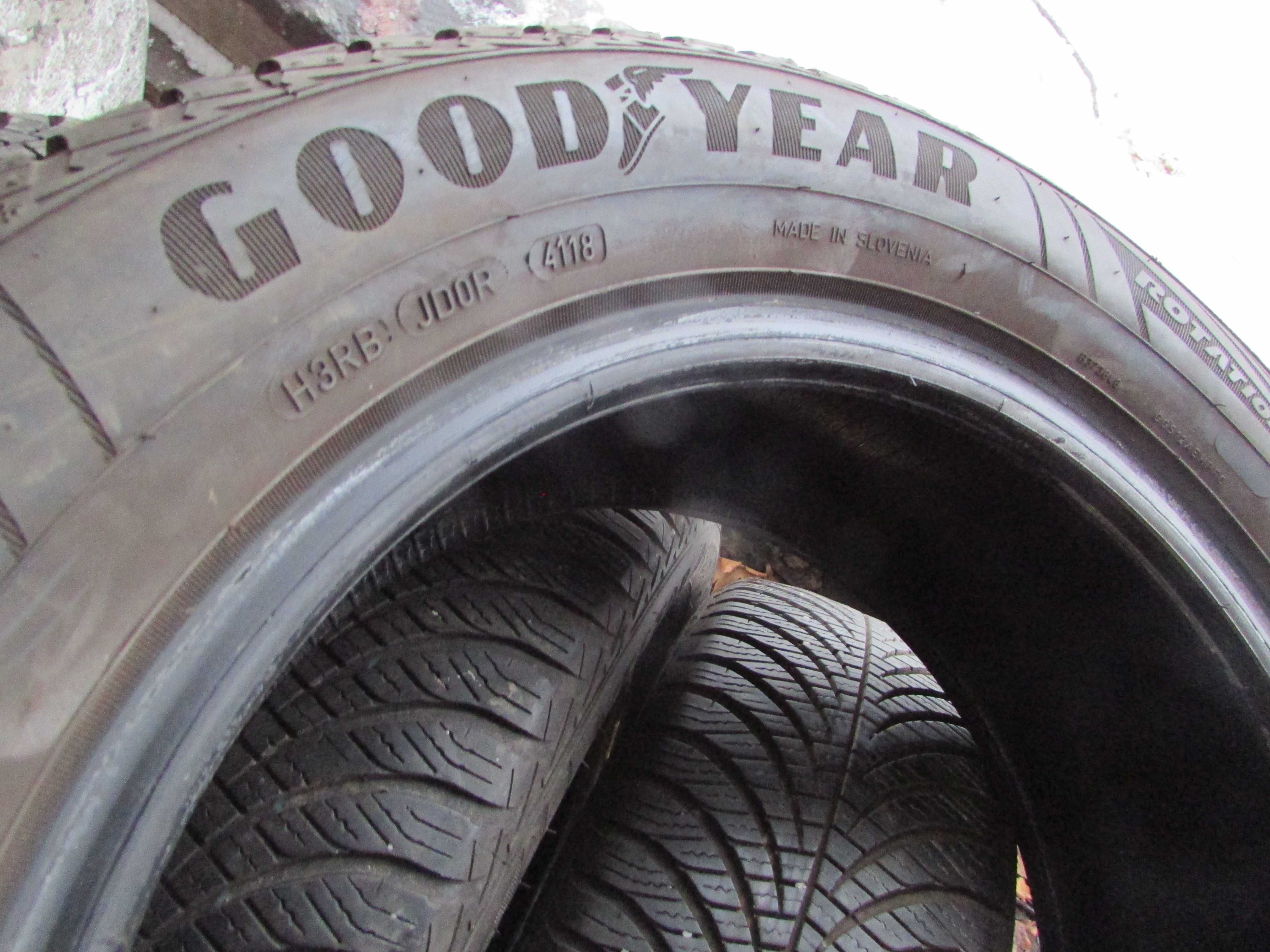 195/60/R15 GoodYear Vector 4 Seasons комплект всесезонної гуми