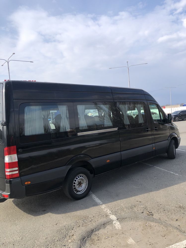 Mercedes sprinter w906 пасажирський спрінтер