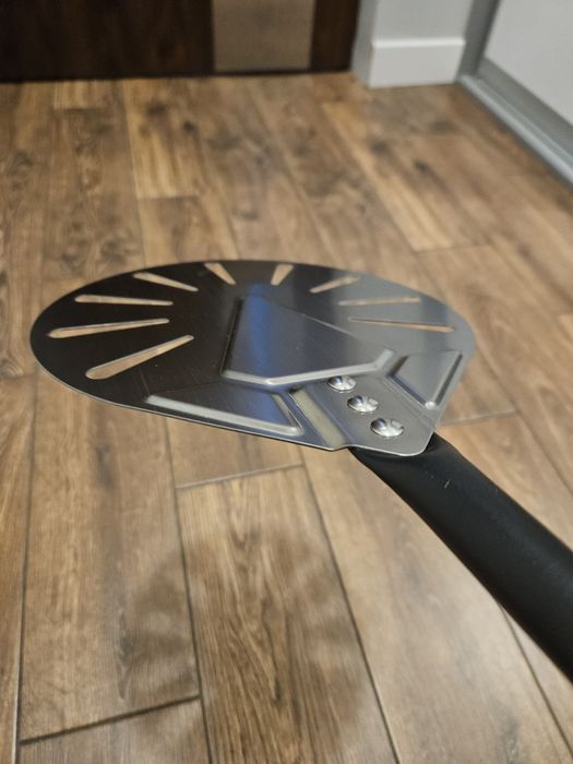 Łopata operacyjna do pizzy  stal nierdzewna 7"