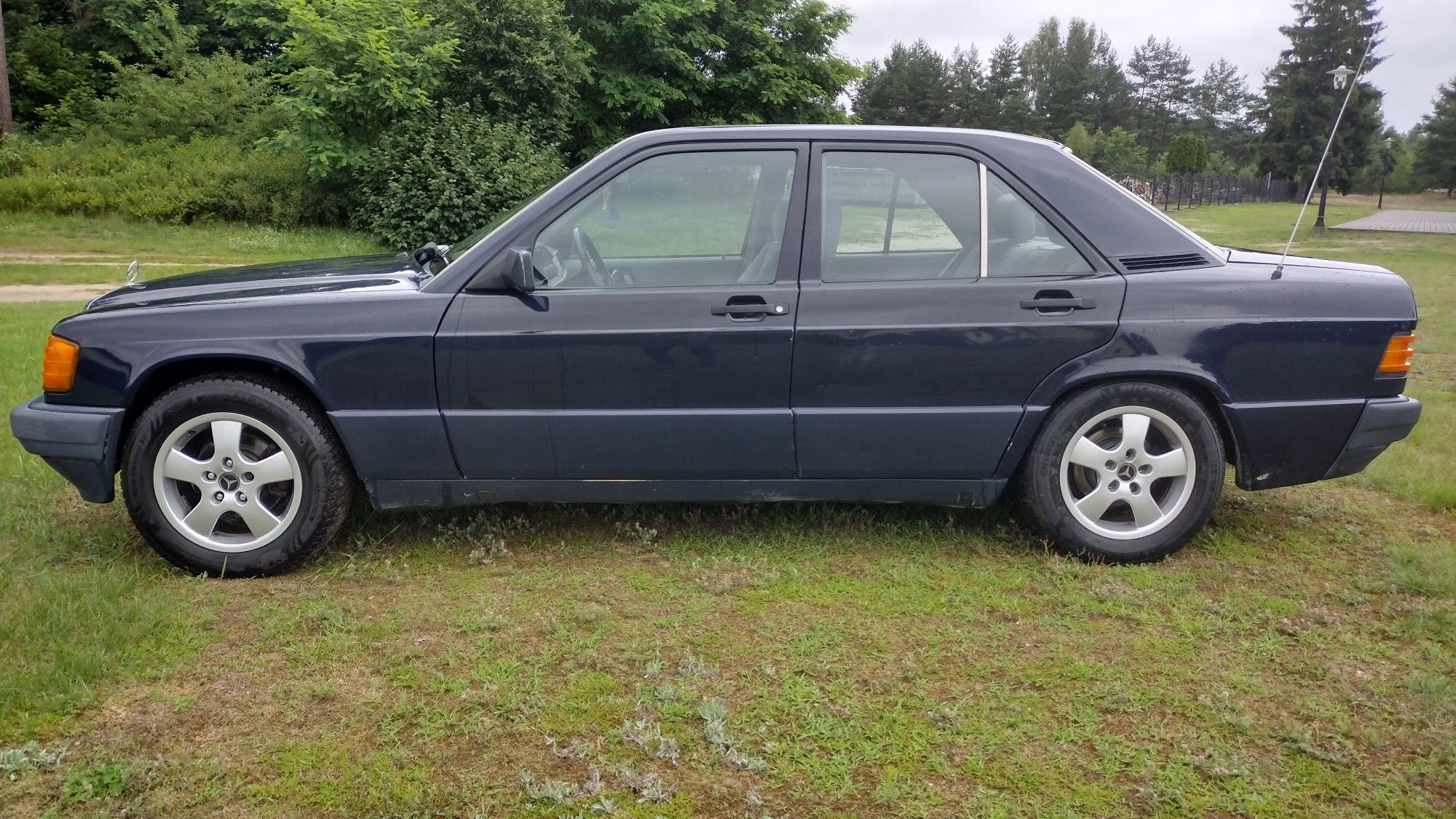 Mercedes w201 190 D 75 koni
