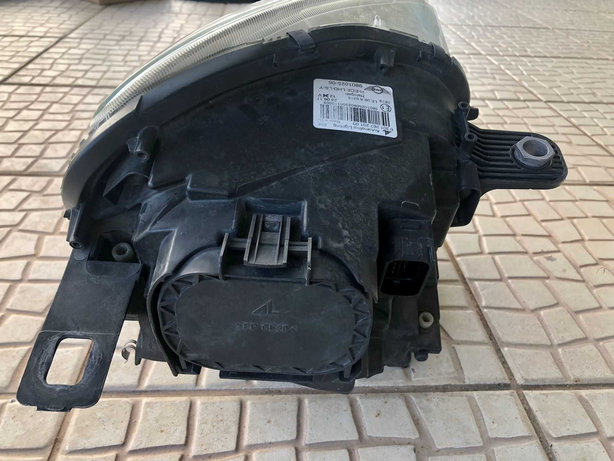 Faróis frontais para Mini Countryman