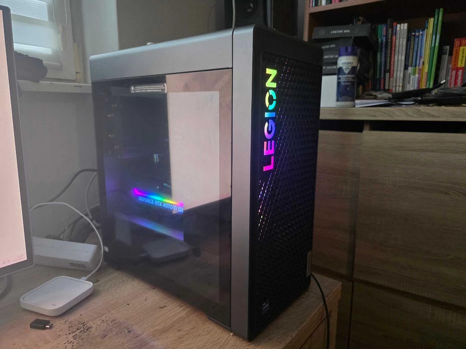 Lenovo Legion T5 i7-14650HX / RTX 4070 Ti SUPER / 64GB / 2TB
