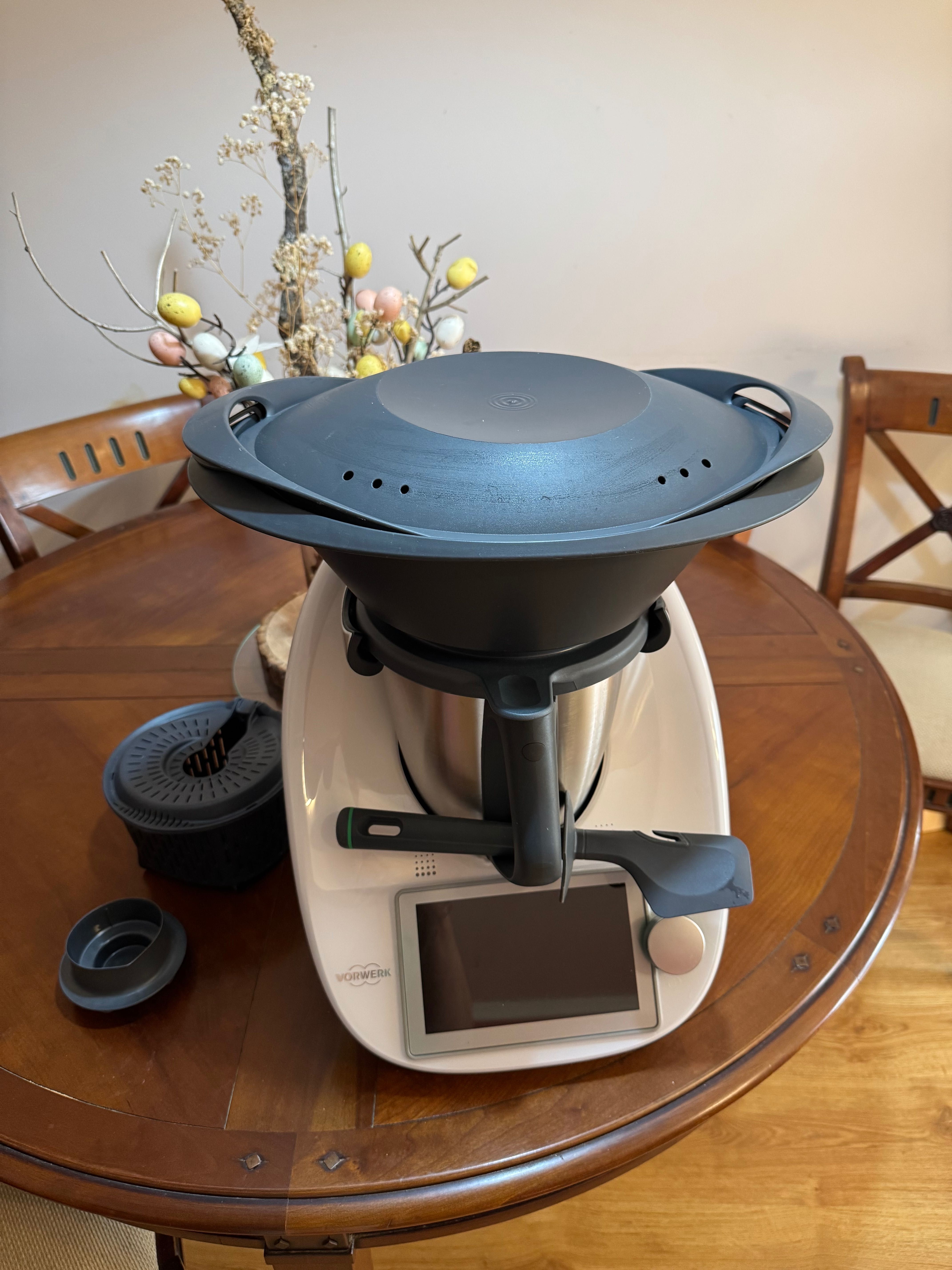 Bimby TM6 com Mandolina e spiralizer e acessórios completo
