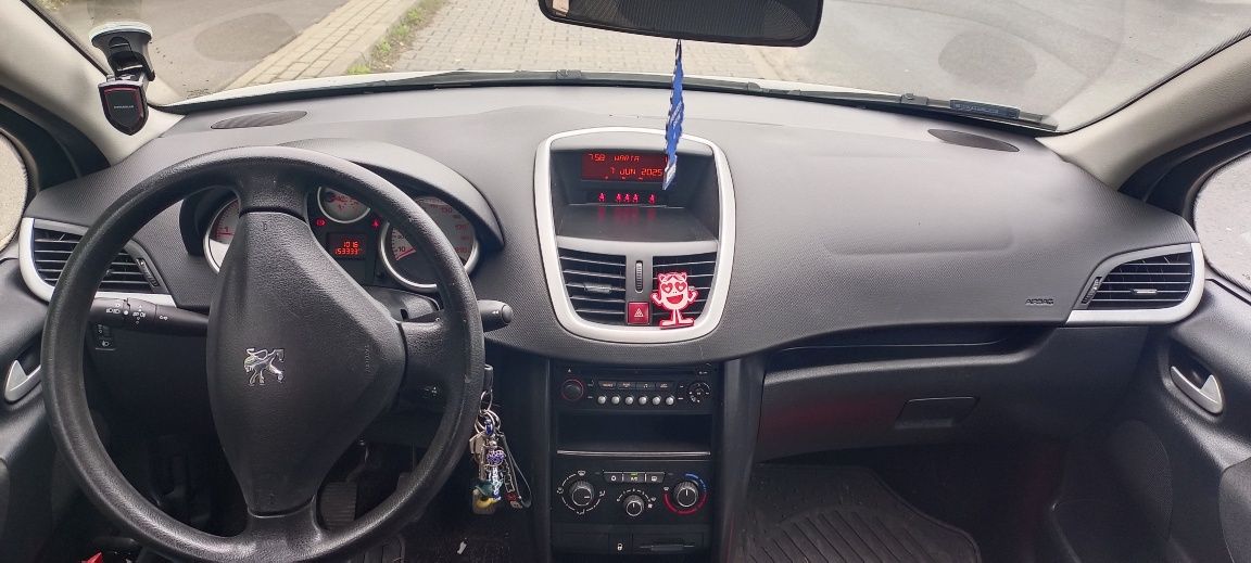 Peugeot 207 1.6HDI 90km