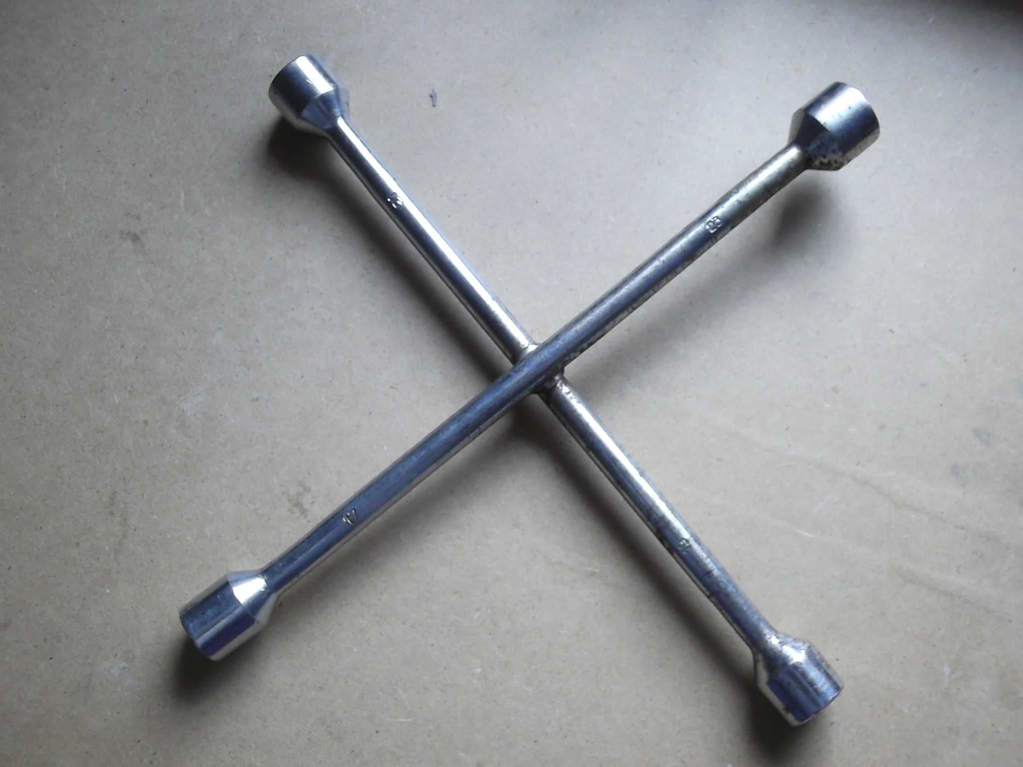 Ключ баллонный торцевой крестообразный 17x19x21x23 мм.