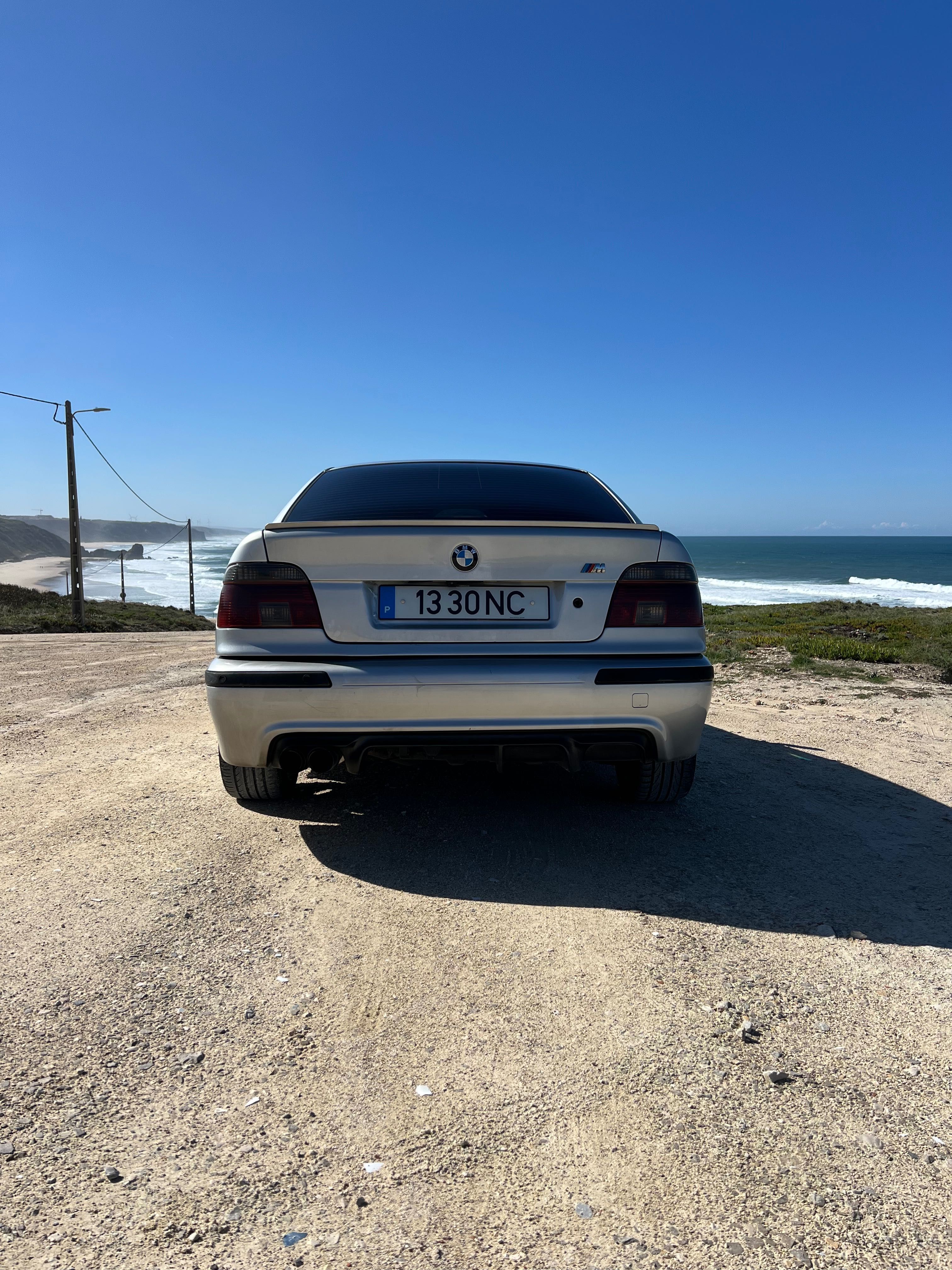Vendo um BMW e39 de 1999