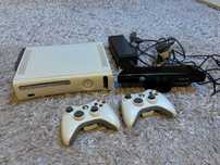 Konsola Xbox 360 z kinektem i grami
