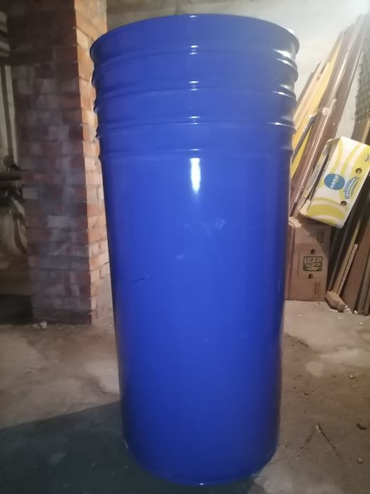 Пищевые конусные бочки продаем под мед,сыпучие,масла