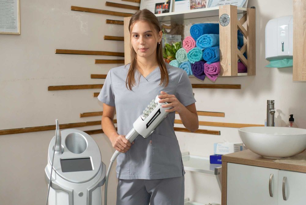 Масаж дівчатам/класичний/антицелюлітний/Ендосфера/Вакумний/Пресотерапі