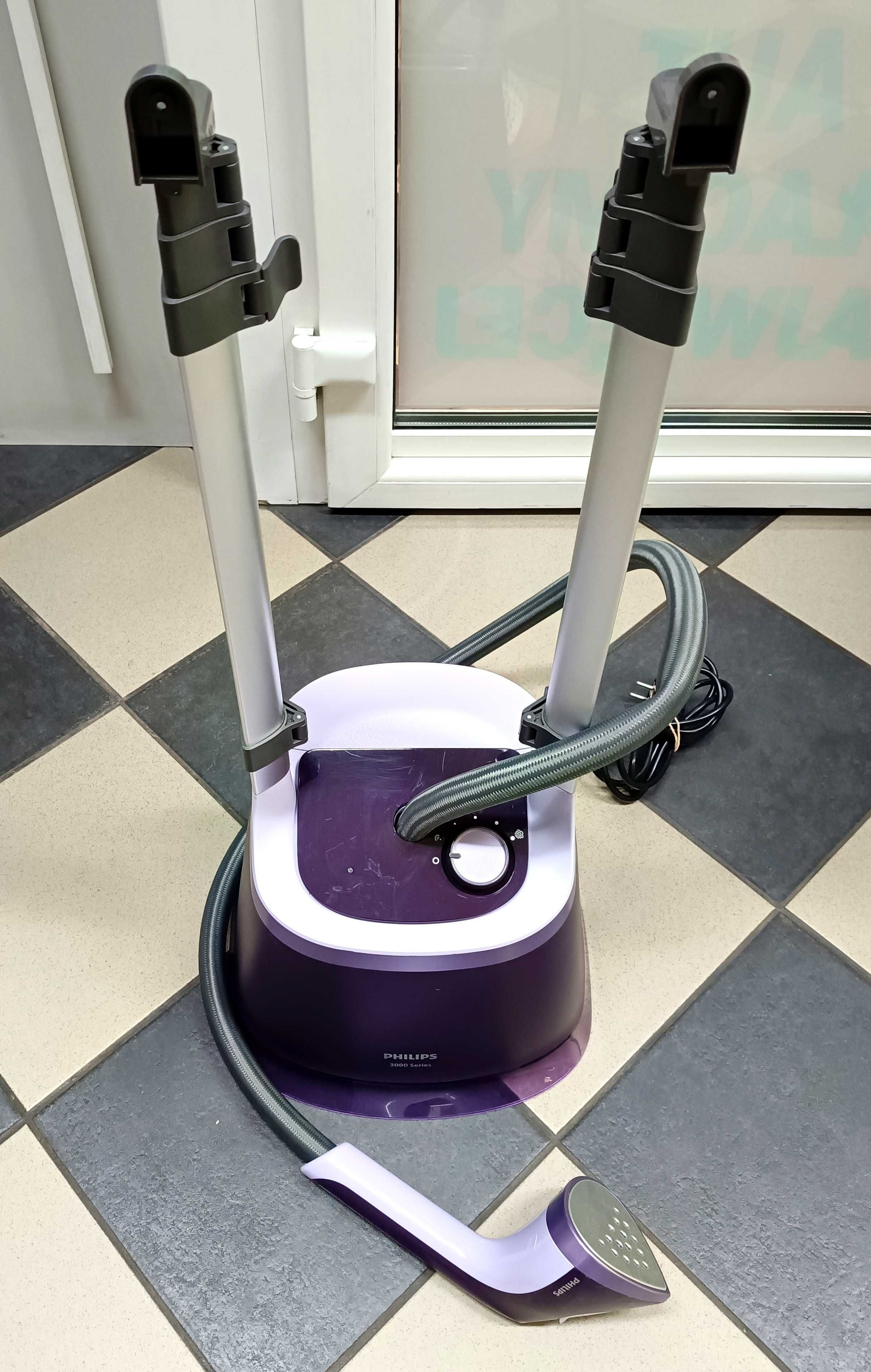 PAROWNICA Streamer Stojąca Z DESKĄ PHILIPS STE3180/30 2000 W