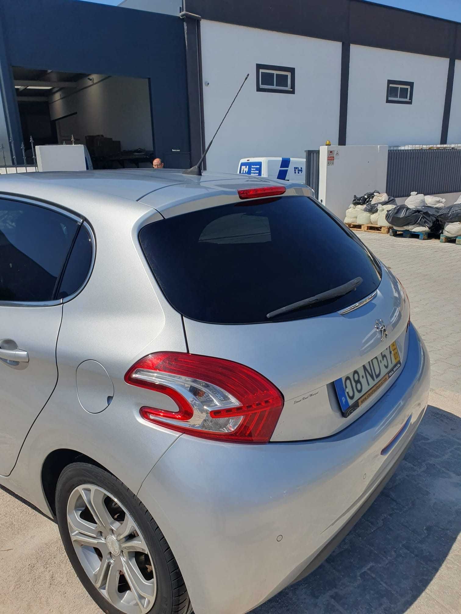 Peugeot 208 1.6 BlueHDi Style