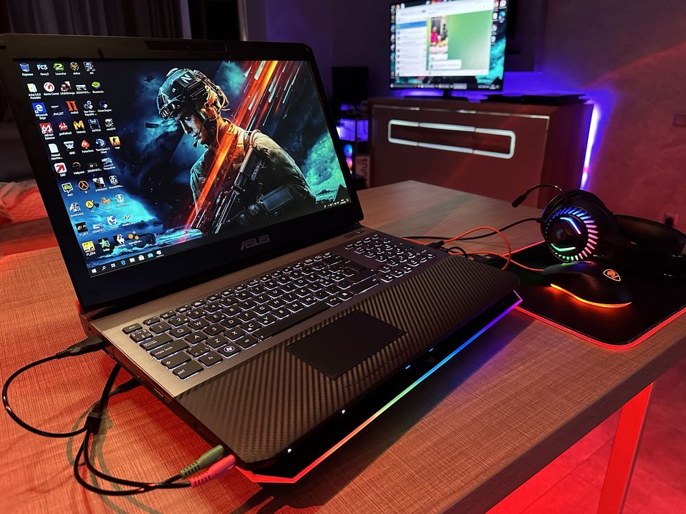 Игровой ноутбук Asus ROG + подарок игровые девайсы!