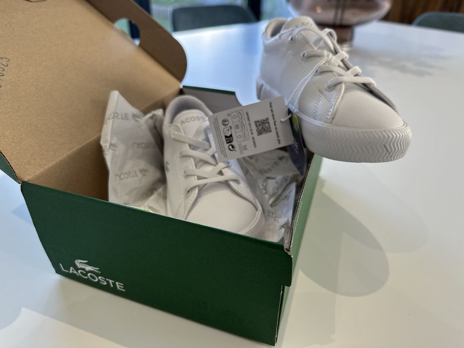 Ténis Lacoste Criança NOVOS (nunca usados)