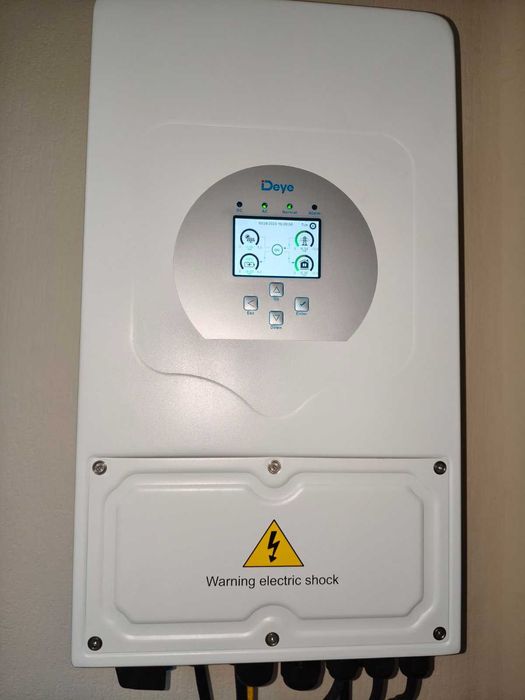Гібридний інвертор Deye SUN-6k-SG05LP1-EU 6 кВт