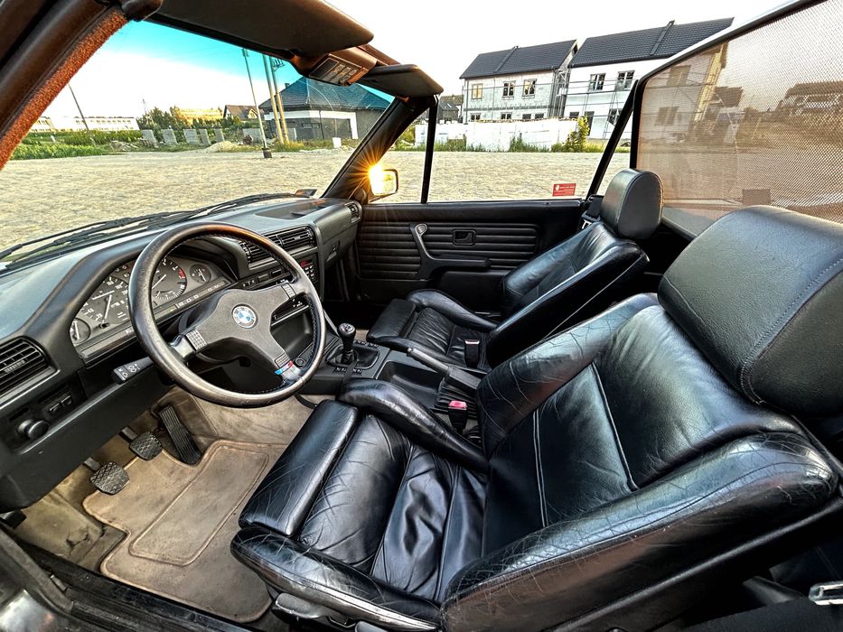 E30 Cabrio 325i m20b25 Sedan 2d Sportsitze MT 1 Diamantschwarz Europa