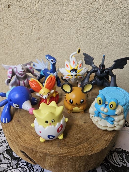 Lote de 9 Figuras Pokémon – Mix Geração Clássica & Moderna