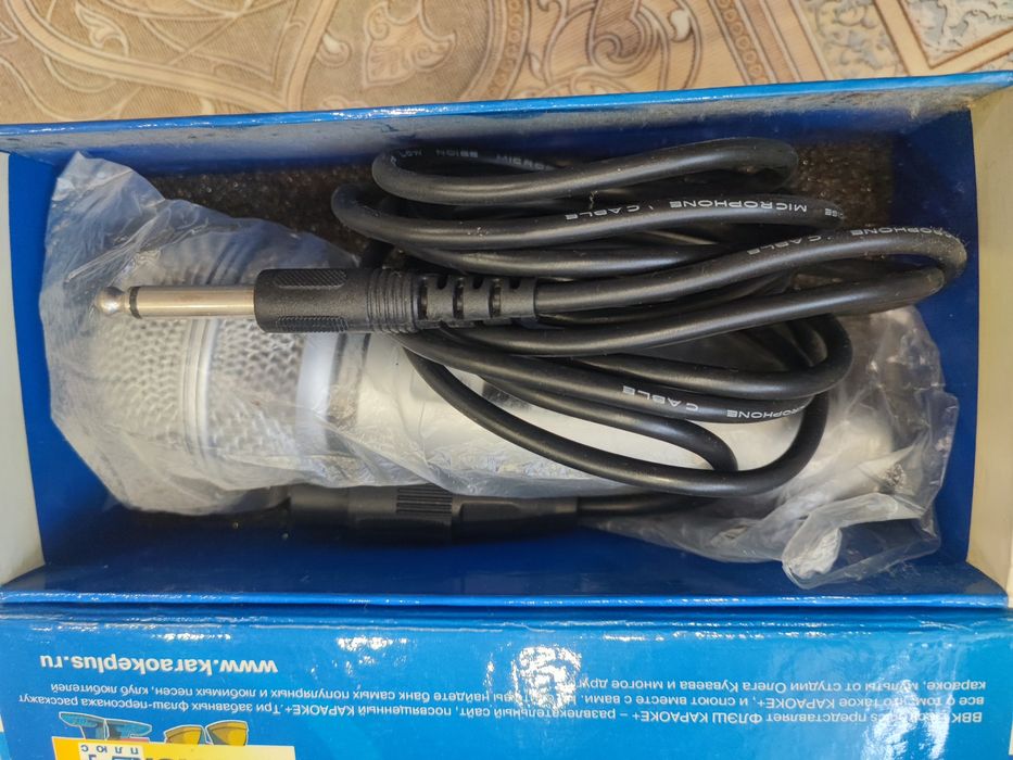 Микрофон студийный BBK "DM-100", DM-070"