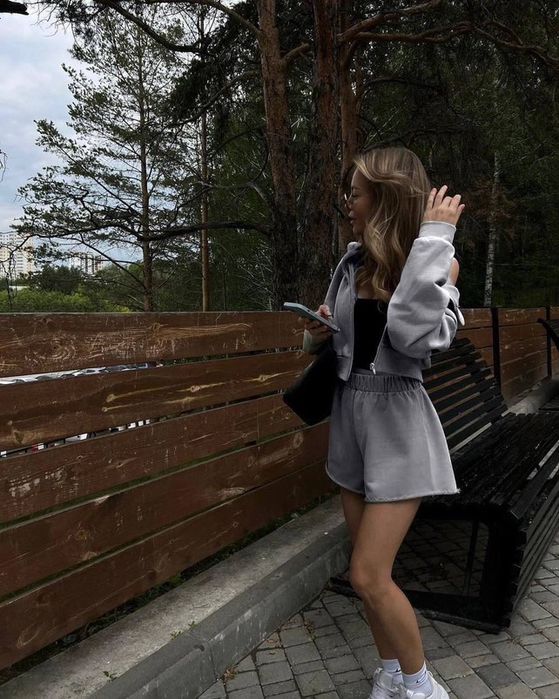 Костюм кофта с шортами