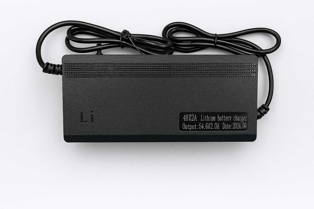 Зарядний пристрій LI-ON