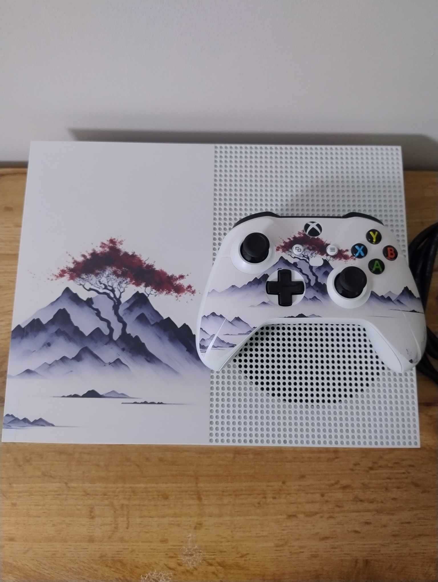 Konsola Xbox One S 1 TB ładna zadbana