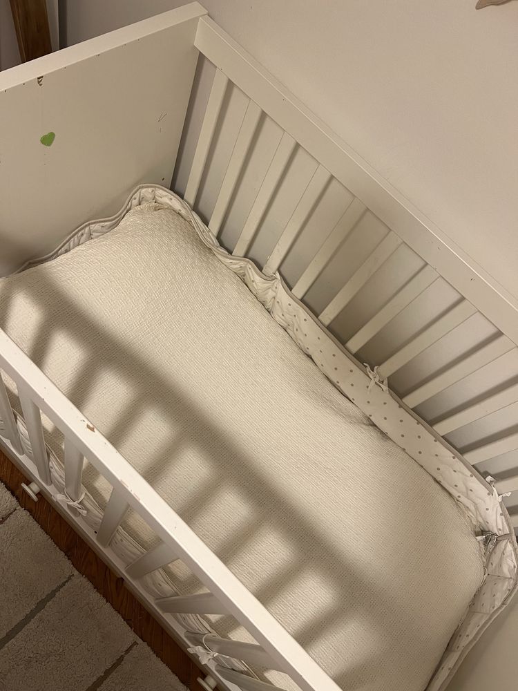 Cama de Grades com Gavetas