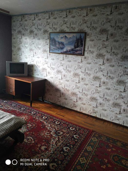 Продам однокомнатную квартиру в Краматорске на Лазурном