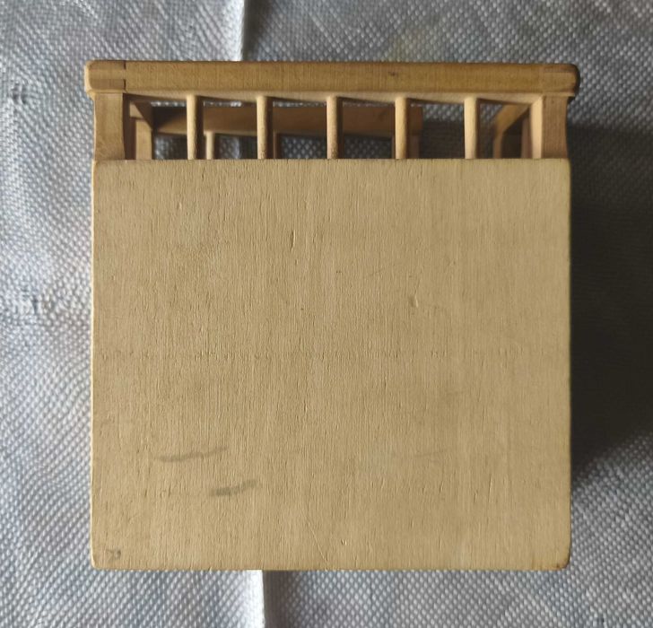 Móvel de quarto casa de bonecas