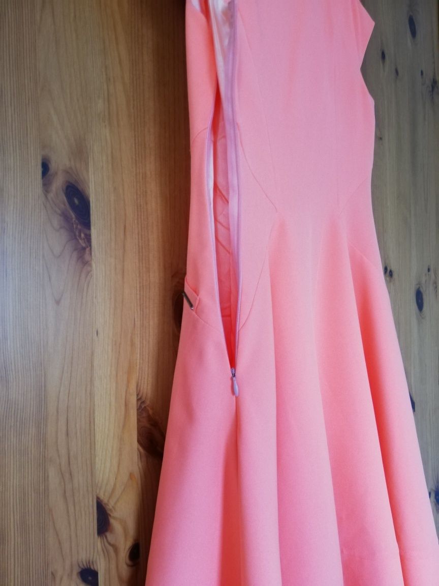 Elegancka sukienka 36