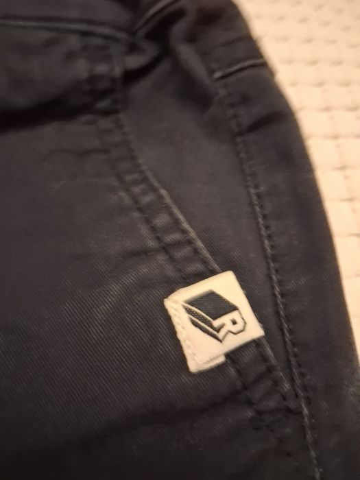 Eleganckie spodnie chłopięce