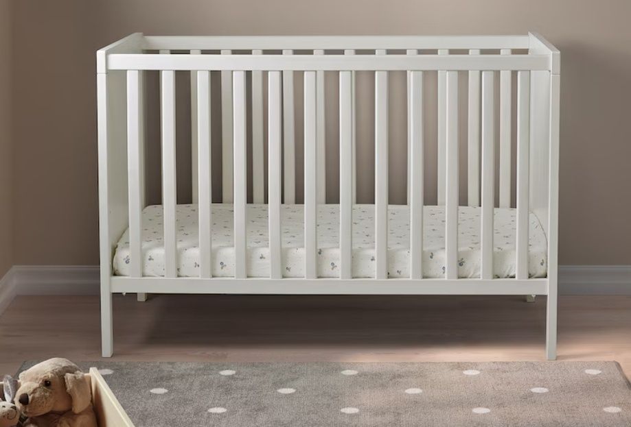 Berço SUNDVIK e Colchão (OFERTA: protetor IKEA)
