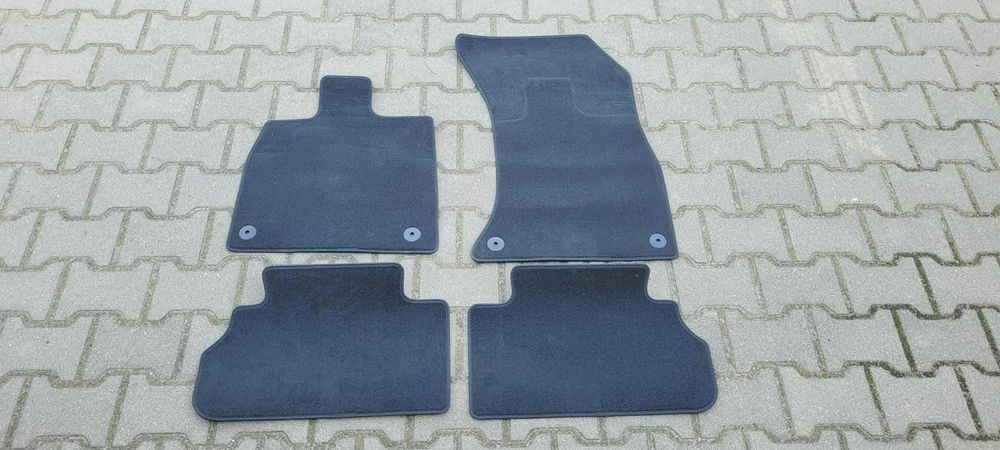 AUDI Q5 dywaniki welurowe 4 sztuki