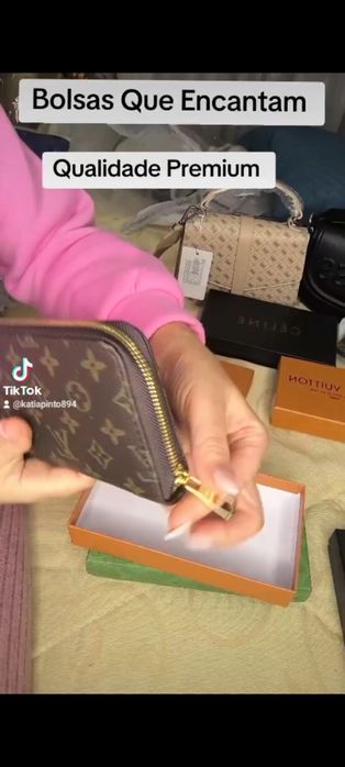 Malas senhora  e porta moedas