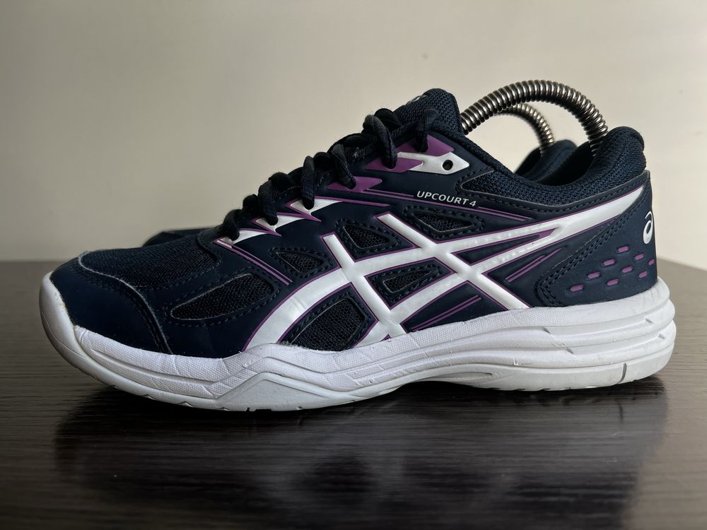 Кросівки ASICS UPCOURT GS 1074A027 Розмір 38 на 24 см