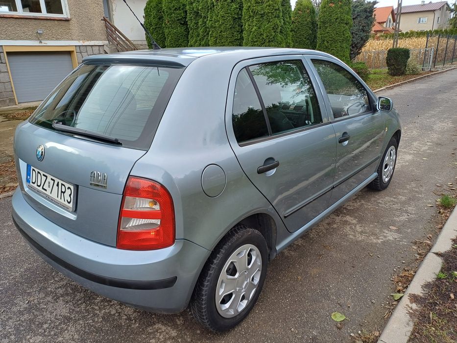 Ładna Skoda Fabia 2002r 1.2cm hatchback klima  stan techniczny bdb