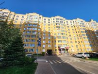 Продам Від власника. Без комісії. 2 кім.кв. 64 м2 ЖК Софія Клубний.