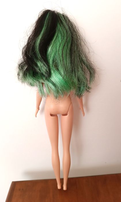 Лялька Mattel модниця