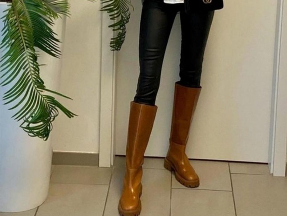 Натуральные кожаные сапоги трубы Zara р.38