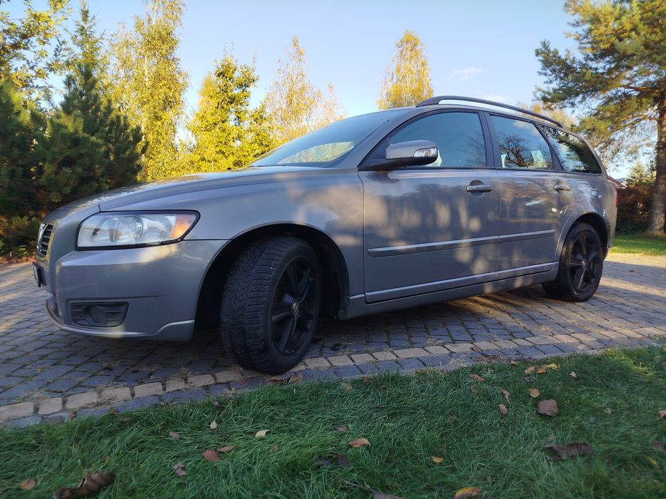 Volvo V50 2,4 Szwajcaria szary na czasie