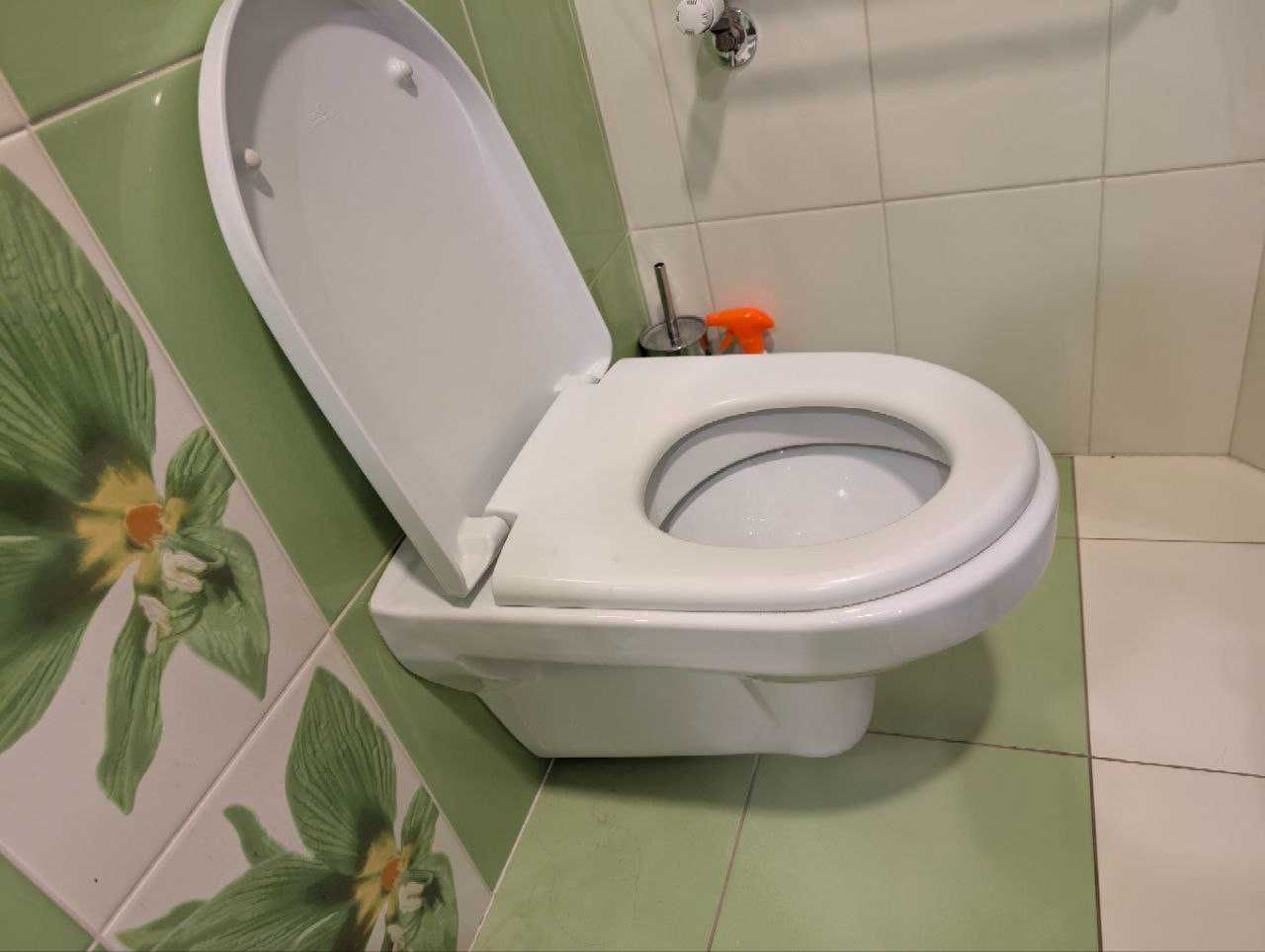 Cersanit WC z deską wolno opadająca