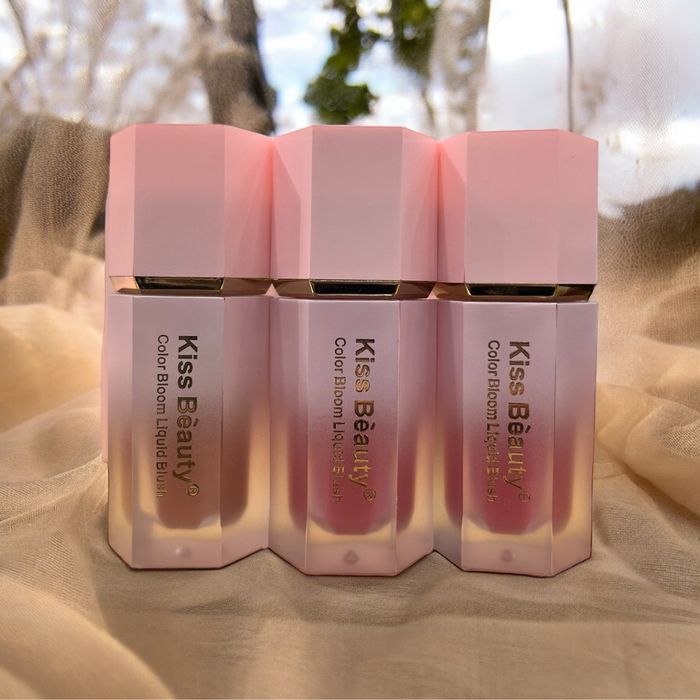 Pomadka do ust Kiss Beauty