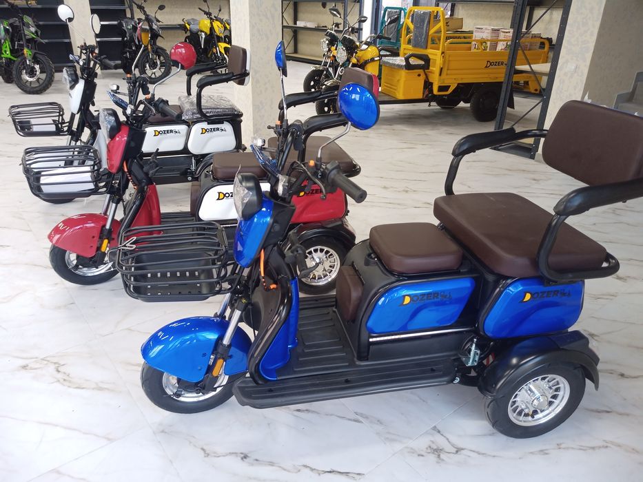 Продаж електроскутера Дозер 800 ват