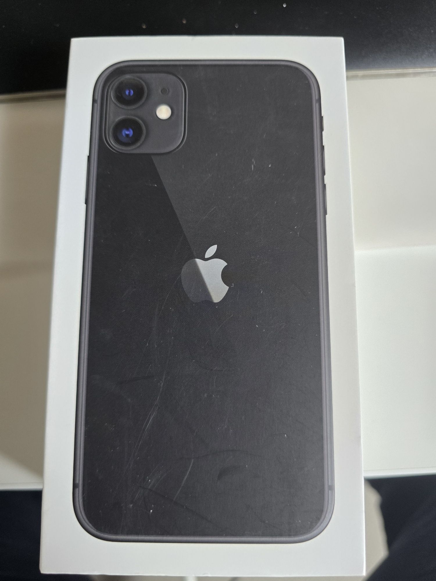 Telefon iPhone 11, 64GB