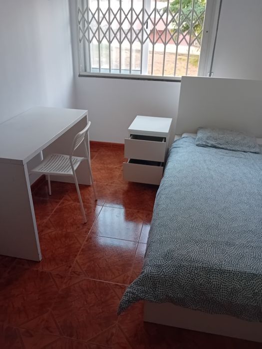 Quarto para arrendar