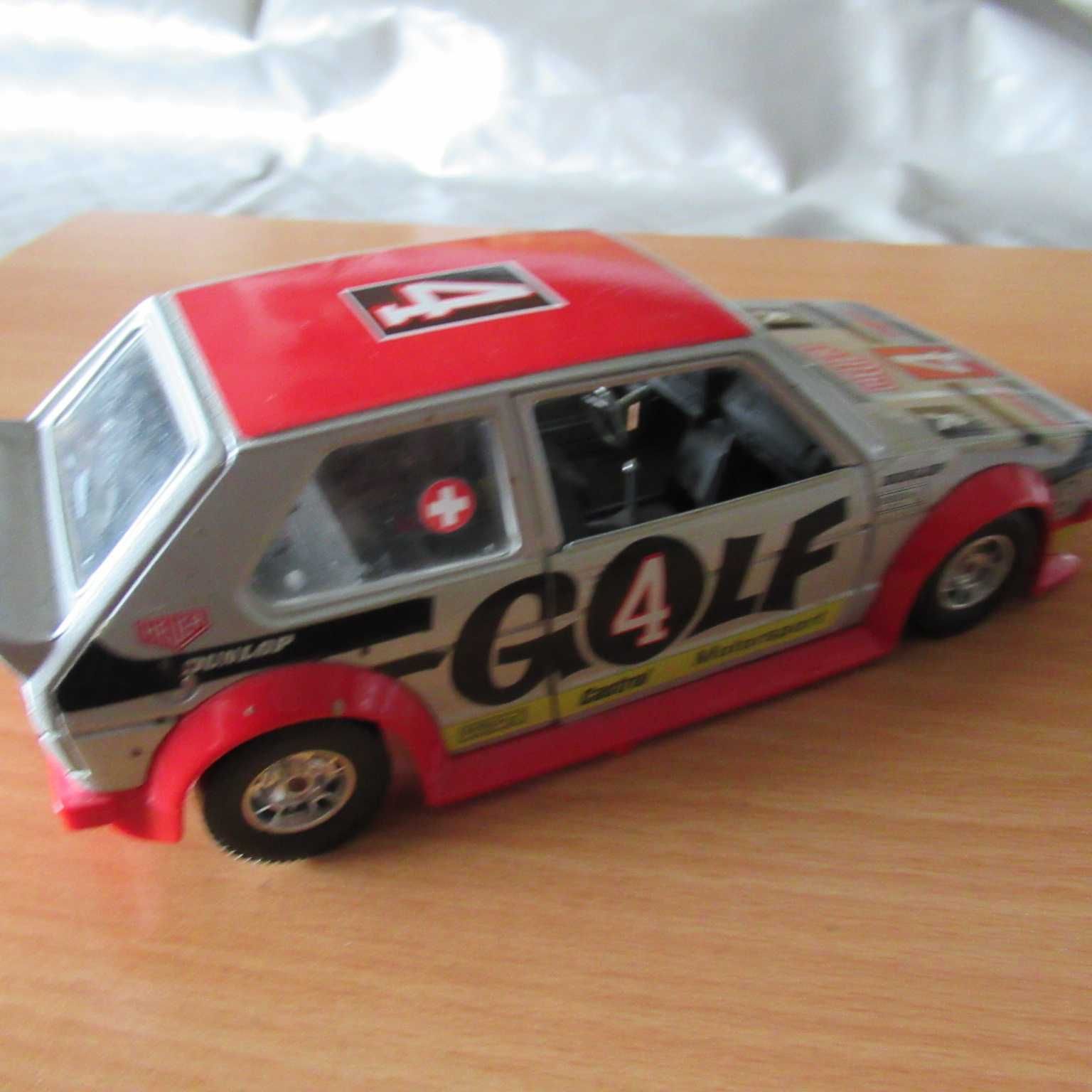 (c117/8)-Golf gti rally esc:1,24 Burago bom estado