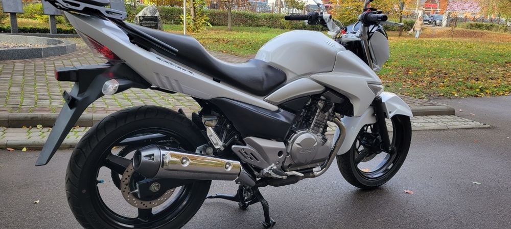 Suzuki GSR 250. 2015p. Сузукі.