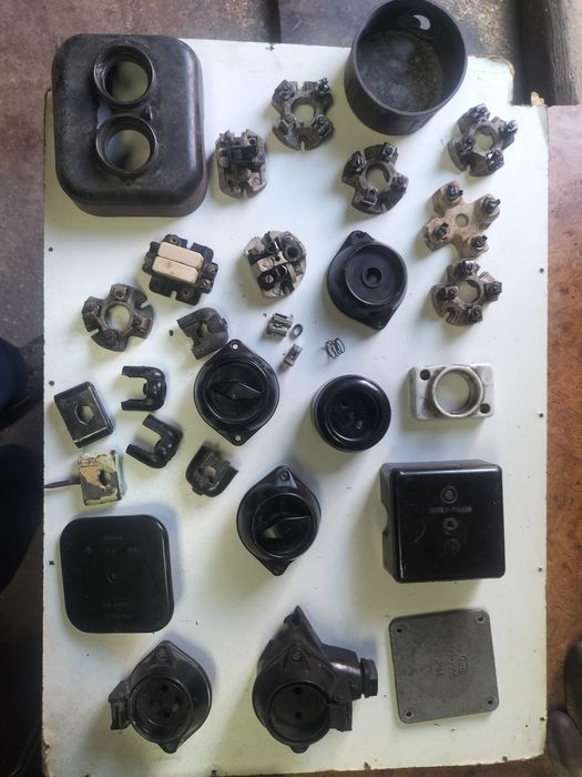 Stary przełączniki elektryczne 60 zł całość